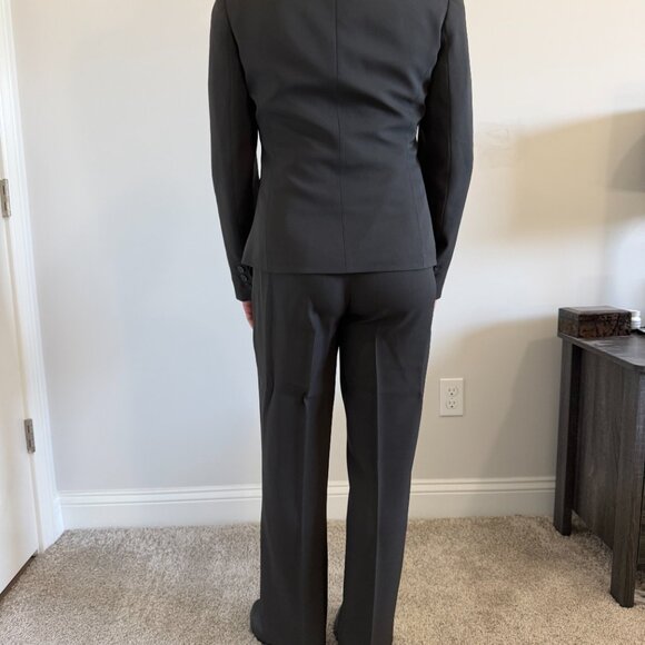 Anne Klein Lightweight Pant Suit - Picture 3 of 10